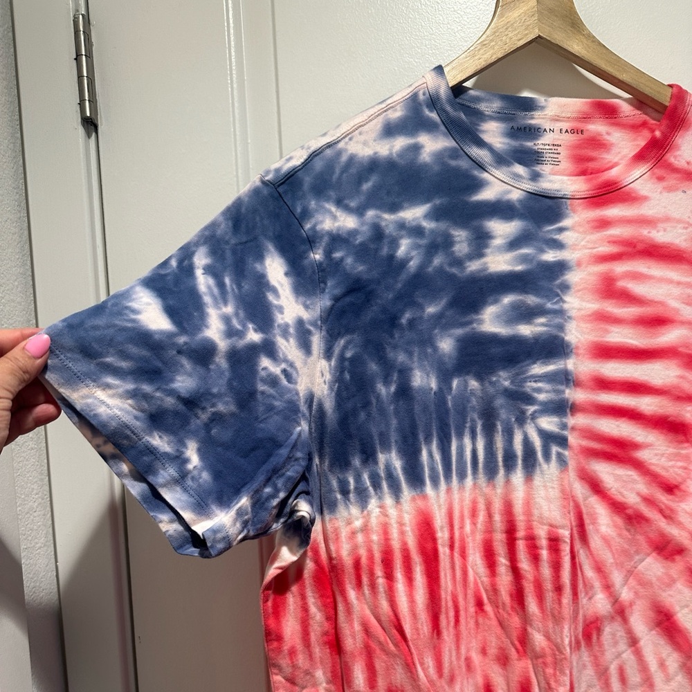 American Eagle oversized American flag Tee